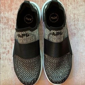 NWT APL Techloom Bliss